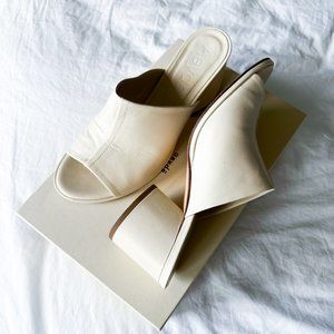 Aeyde: Amanda in creamy nappa